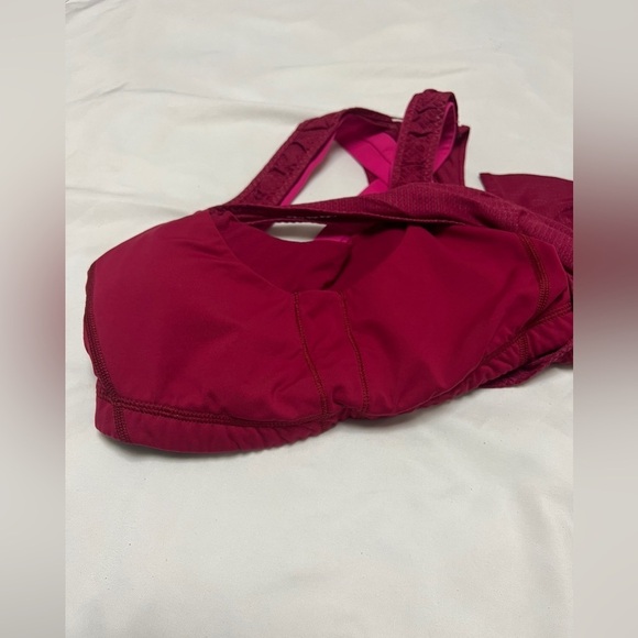 Lululemon Stash It Tank - Picture 9 of 13